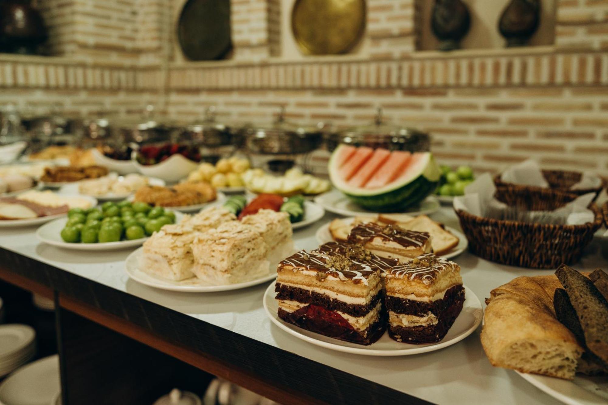Hotel Shohrud Бухара Екстериор снимка