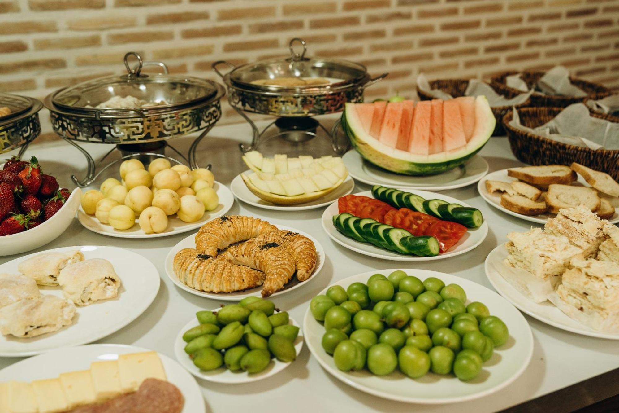 Hotel Shohrud Бухара Екстериор снимка